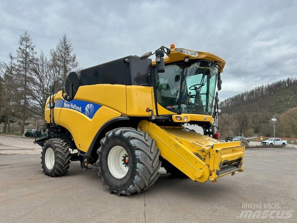 New Holland CX 8080 Θεριζοαλωνιστικές μηχανές