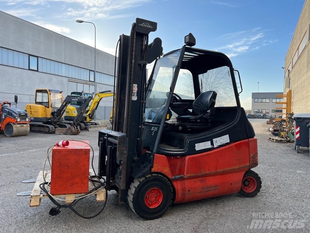 Linde E 25 Ηλεκτρικά περονοφόρα ανυψωτικά κλαρκ