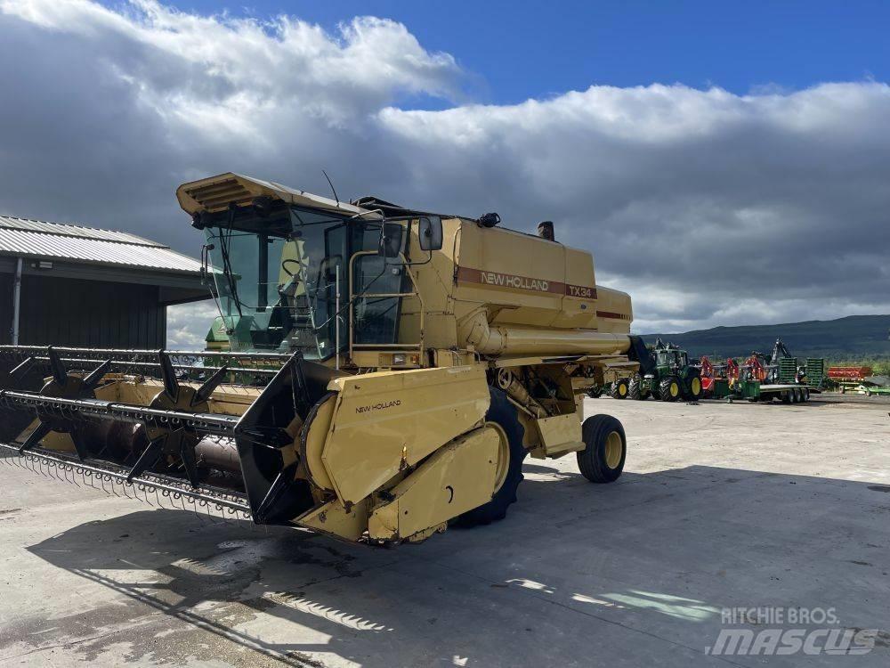 New Holland TX 34 Θεριζοαλωνιστικές μηχανές