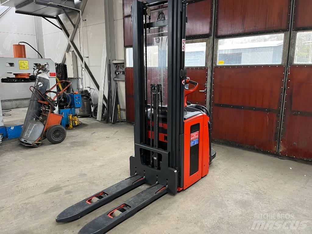 Linde L14AP Ηλεκτρικά παλετοφόρα με ιστό