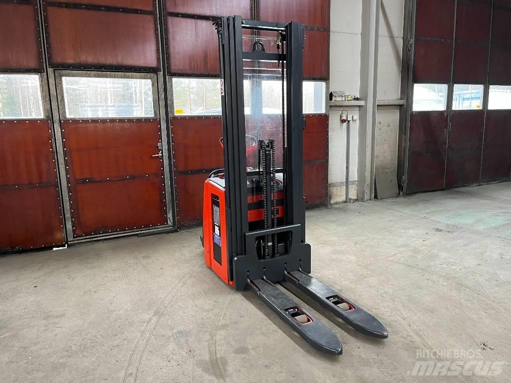 Linde L14AP Ηλεκτρικά παλετοφόρα με ιστό