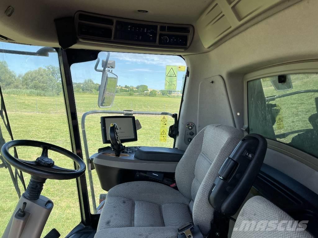 Case IH AF 8230 Θεριζοαλωνιστικές μηχανές