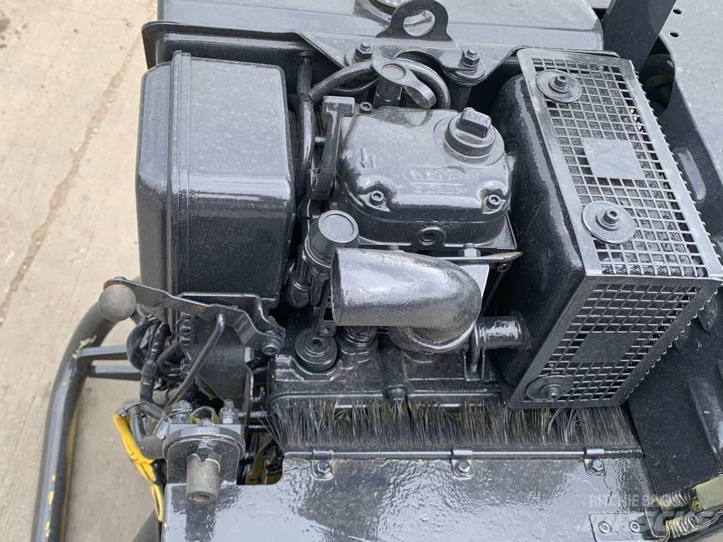Mecalac MBR 71 Ρυμουλκούμενοι οδοστρωτήρες με δόνηση