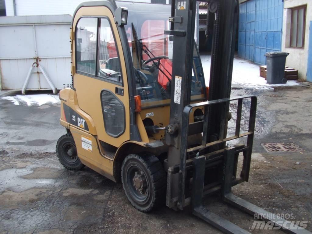 CAT lift truck DP25N Πετρελαιοκίνητα Κλαρκ