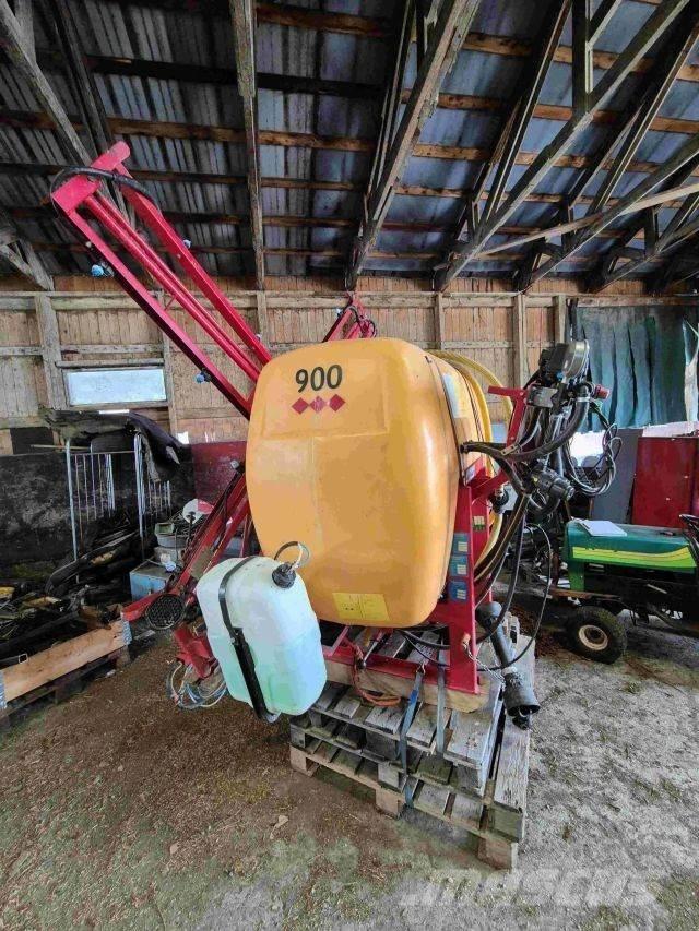 Junkkari 900L Ρυμουλκούμενα ψεκαστικά