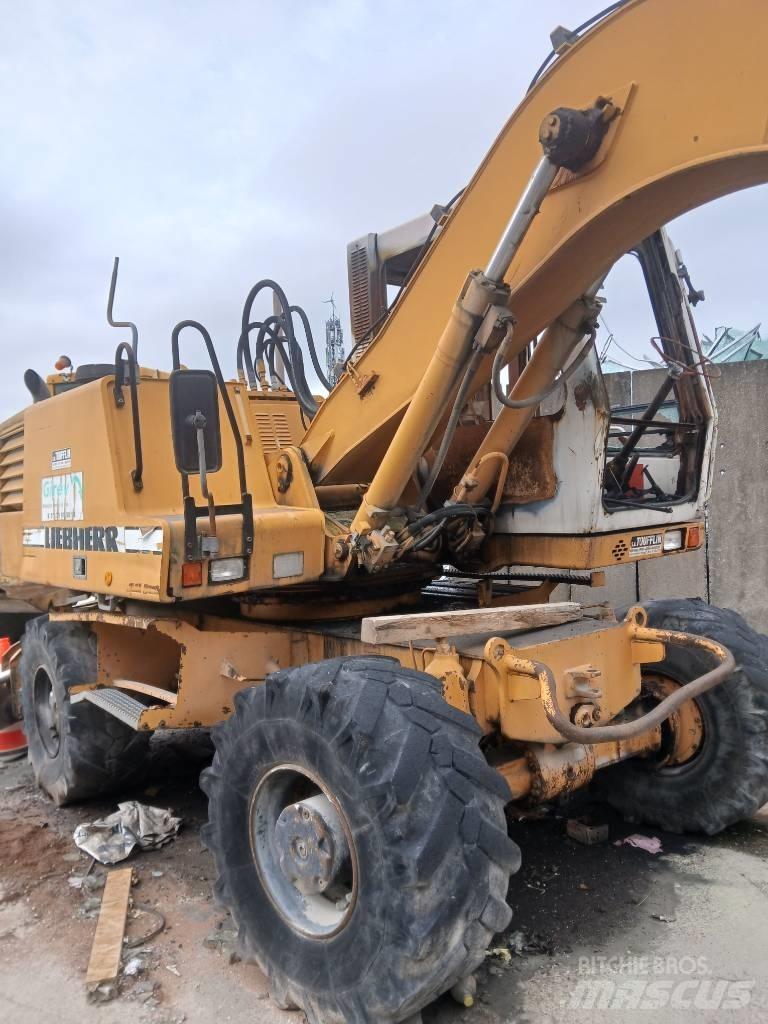 Liebherr A 316 Μετάδοση κίνησης