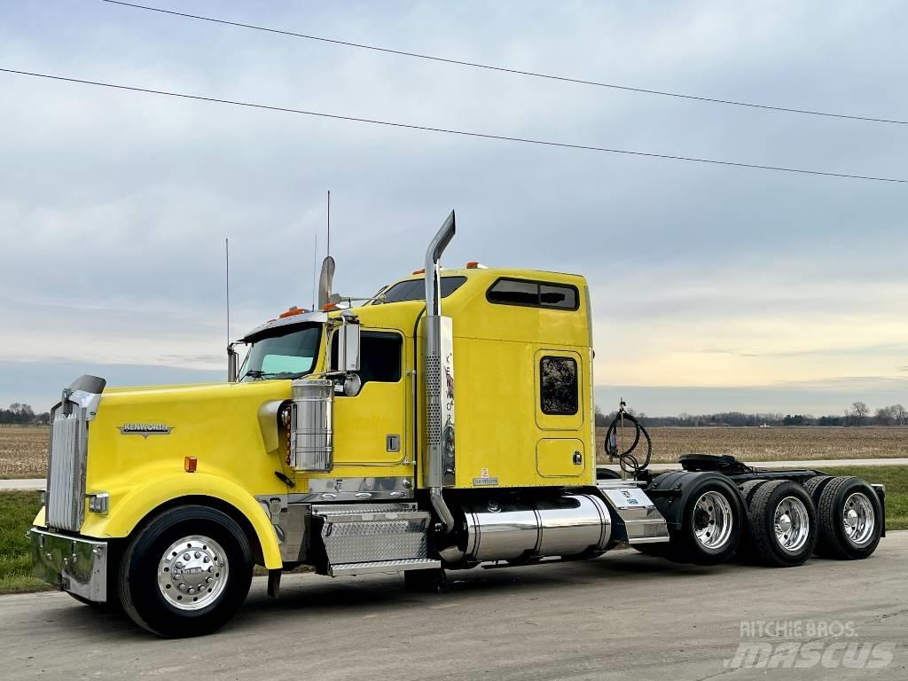 Kenworth W 900 Τράκτορες