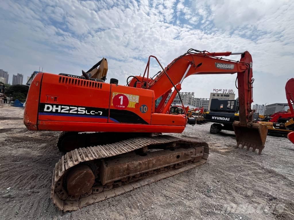 Doosan DH 225 LC-7 Εκσκαφείς με ερπύστριες