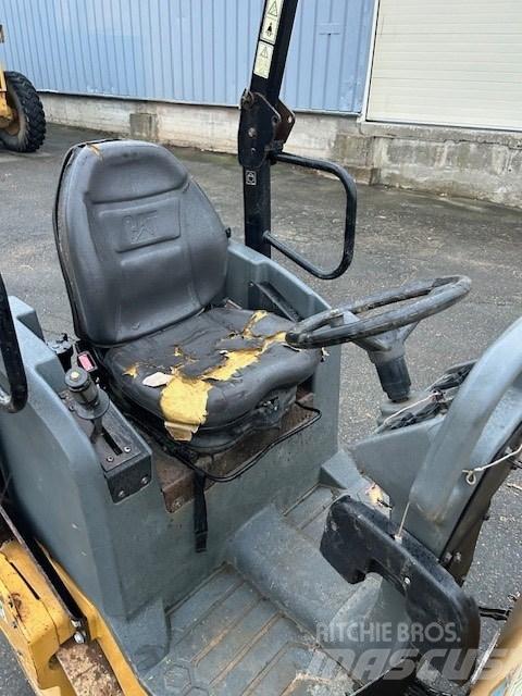 CAT CB 14 B Οδοστρωτήρες διπλού κυλίνδρου