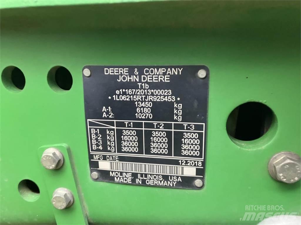 John Deere 6215R Τρακτέρ