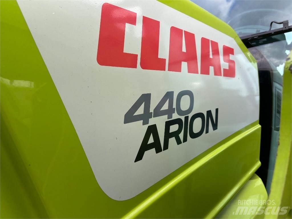 CLAAS Arion 440 Τρακτέρ