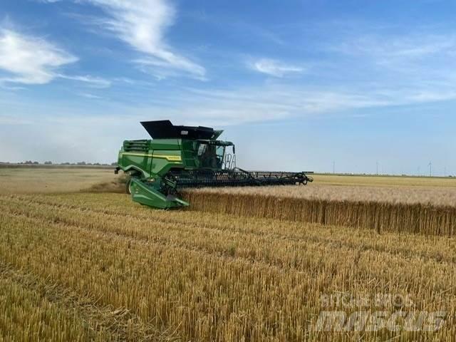 John Deere X9-1100 Θεριζοαλωνιστικές μηχανές
