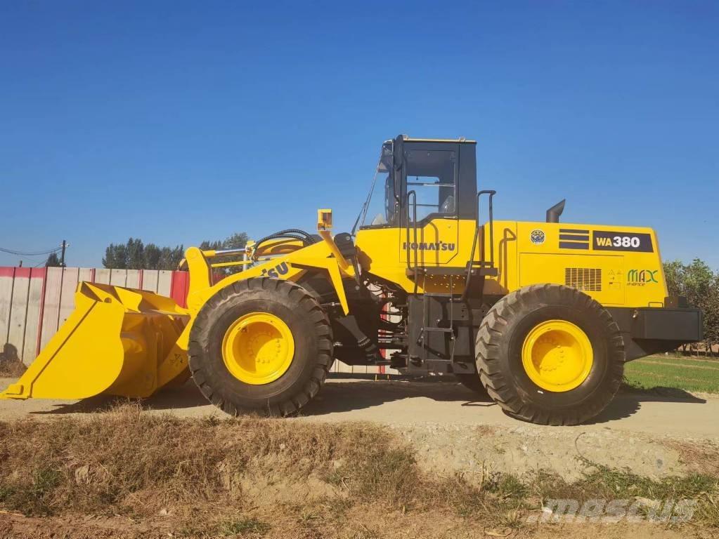 Komatsu WA 320 Φορτωτές με λάστιχα (Τροχοφόροι)