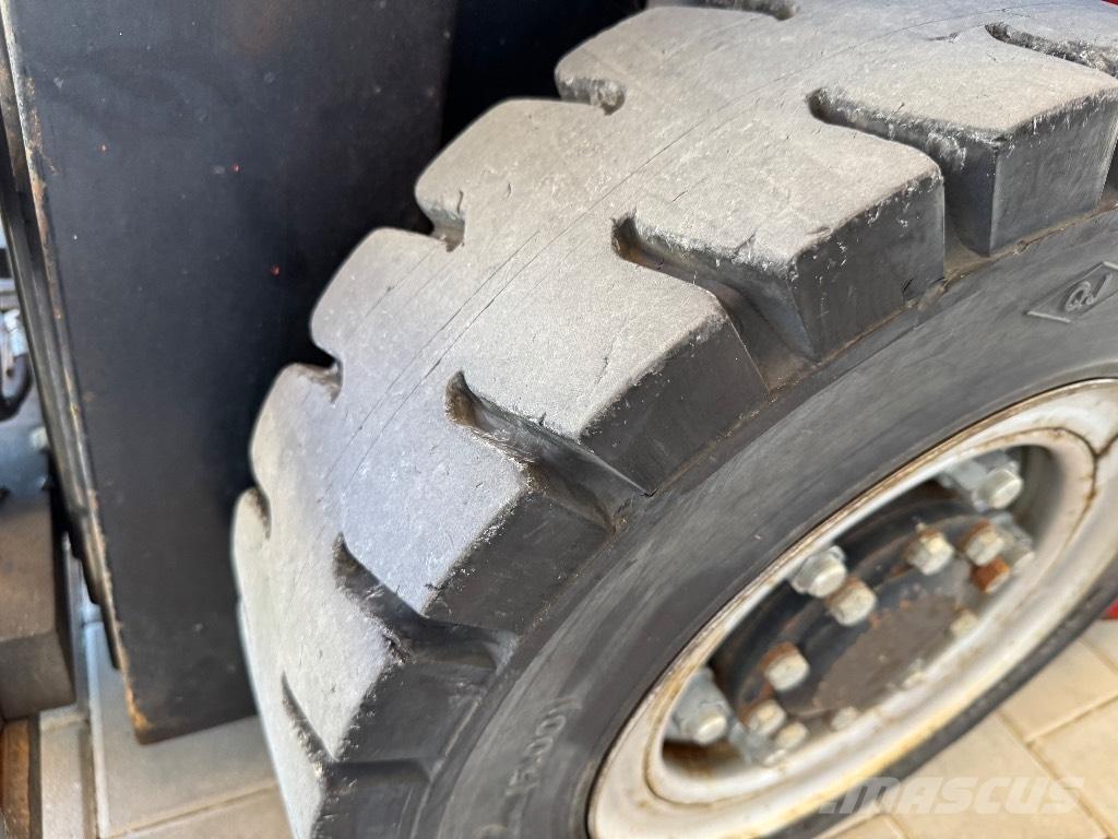 Manitou MI 25 Πετρελαιοκίνητα Κλαρκ