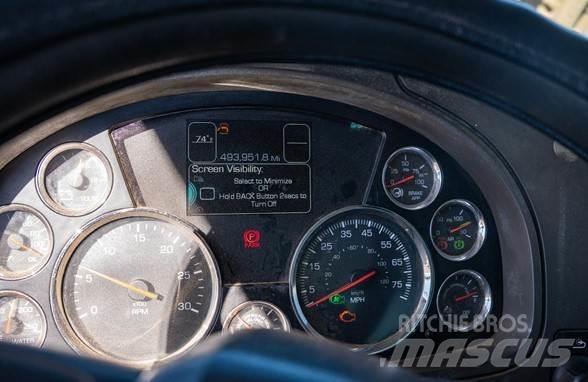 Kenworth T880 Φορτηγά Ανατροπή