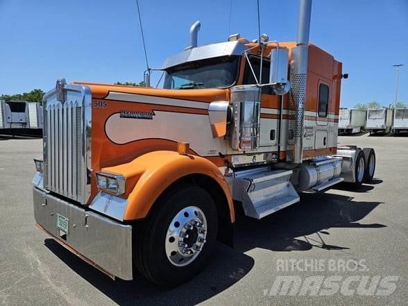 Kenworth W900 Τράκτορες