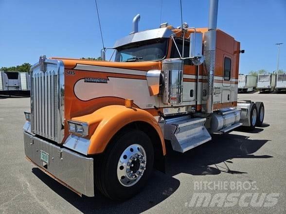 Kenworth W900 Τράκτορες