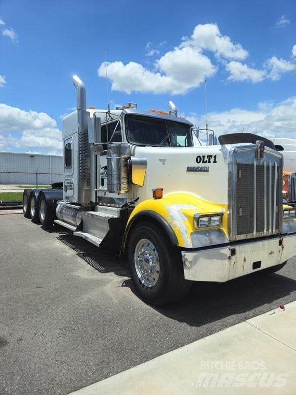 Kenworth W900 Τράκτορες