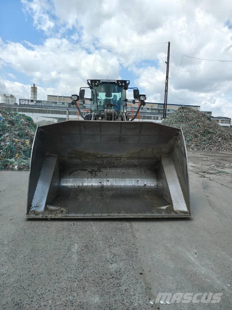 Doosan DL 320-7 Φορτωτές με λάστιχα (Τροχοφόροι)
