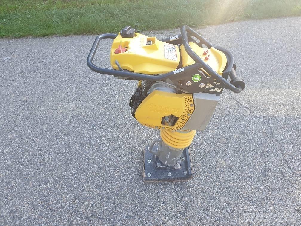 Bomag BT 65 Επίπεδοι κόπανοι