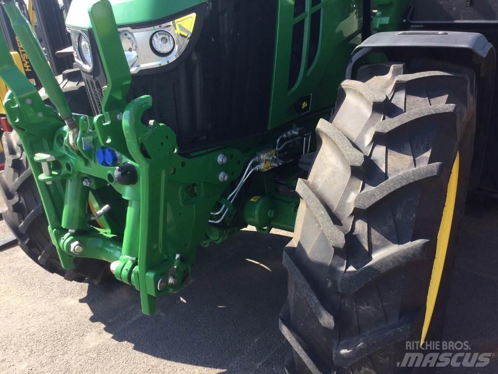John Deere 6100M Τρακτέρ