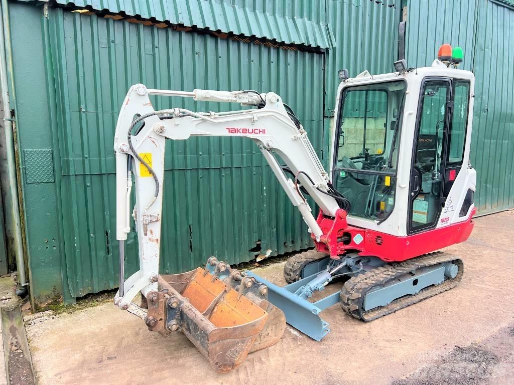 Takeuchi TB225 Εκσκαφάκι (διαβολάκι) < 7t