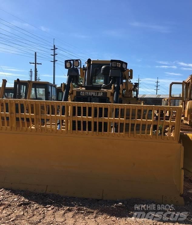 CAT D6R Μπουλντόζες με ερπύστριες