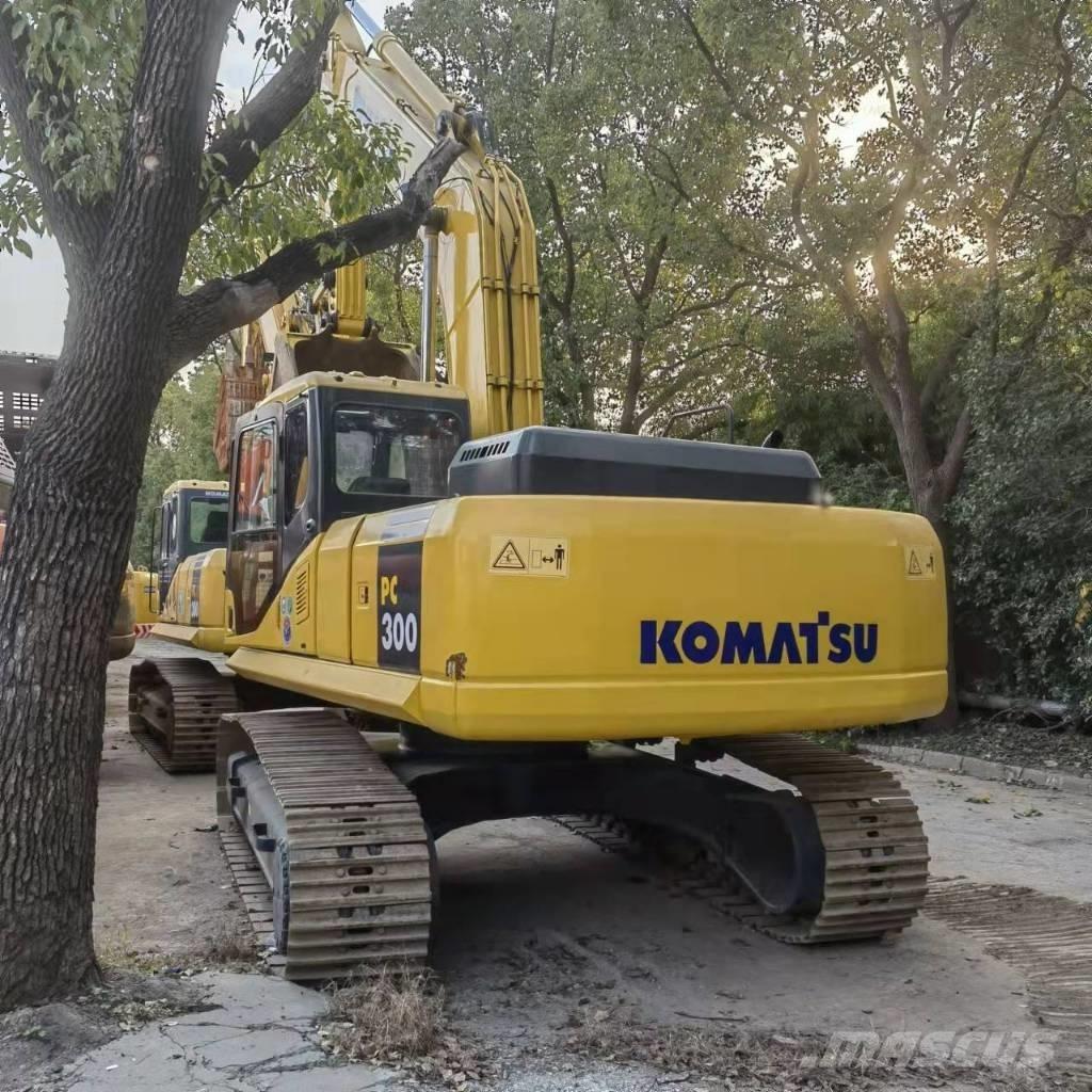 Komatsu PC 300 Εκσκαφείς με ερπύστριες