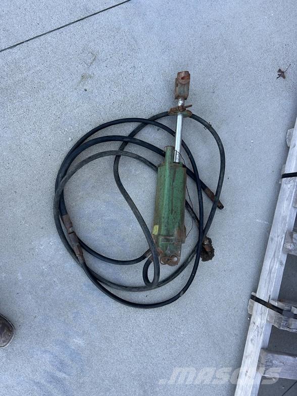 John Deere  Κατασκευές - Άλλα