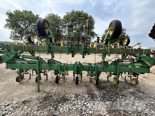 John Deere 845 Καλλιεργητικές μηχανές κατά γραμμές