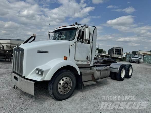 Kenworth T800 Τράκτορες