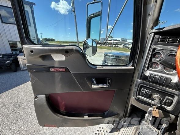 Kenworth W900 Τράκτορες