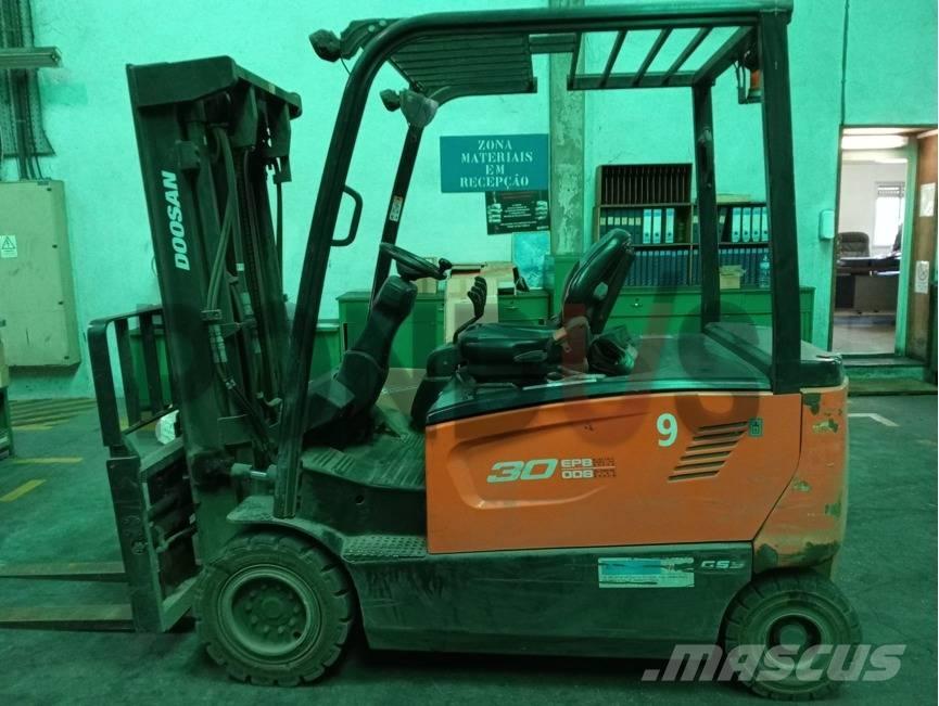 Doosan B 30 X-7 Ηλεκτρικά περονοφόρα ανυψωτικά κλαρκ