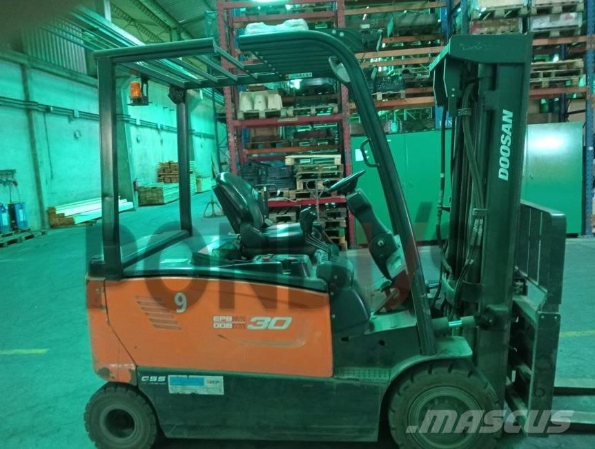 Doosan B 30 X-7 Ηλεκτρικά περονοφόρα ανυψωτικά κλαρκ