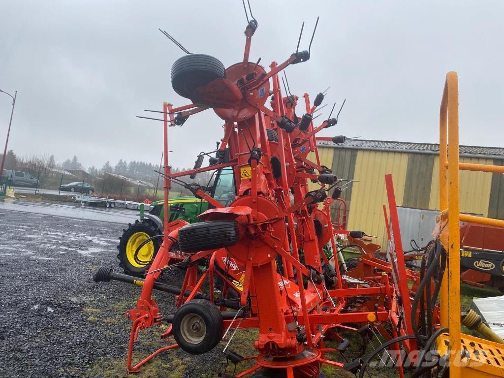 Kuhn GF8702 Τσουγκράνες και χορτοξηραντικές μηχανές