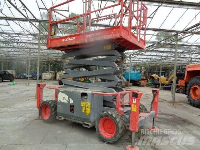 SkyJack SJ 6832 RT Ανυψωτήρες ψαλιδωτής άρθρωσης