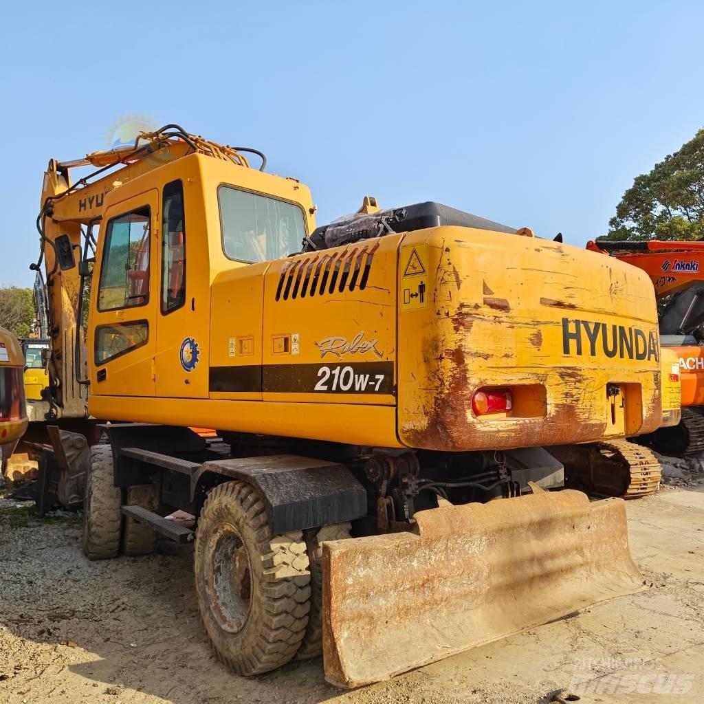 Hyundai R210W-7 Εκσκαφείς με τροχούς - λάστιχα