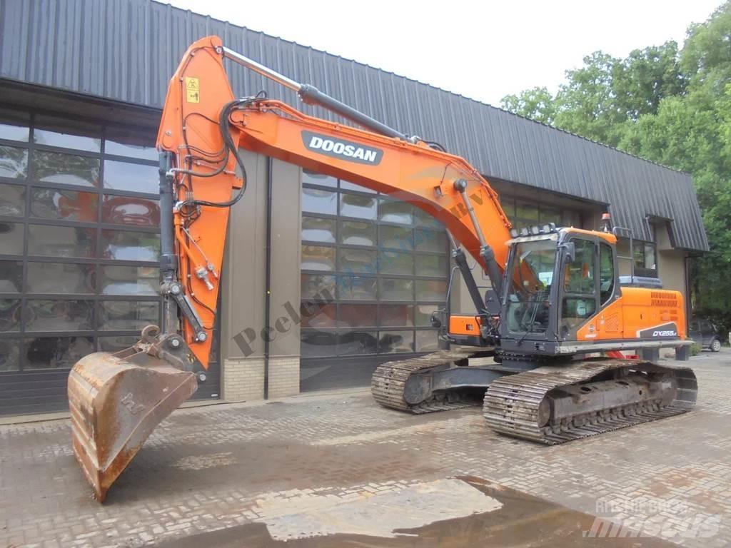 Doosan DX 255 LC-5 Εκσκαφείς με ερπύστριες