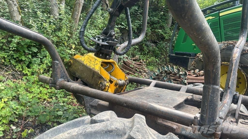 Timberjack 810 B Μεταφορείς ξυλείας