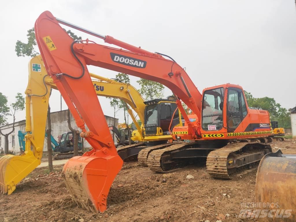 Doosan DH220LC-7 Εκσκαφείς με ερπύστριες