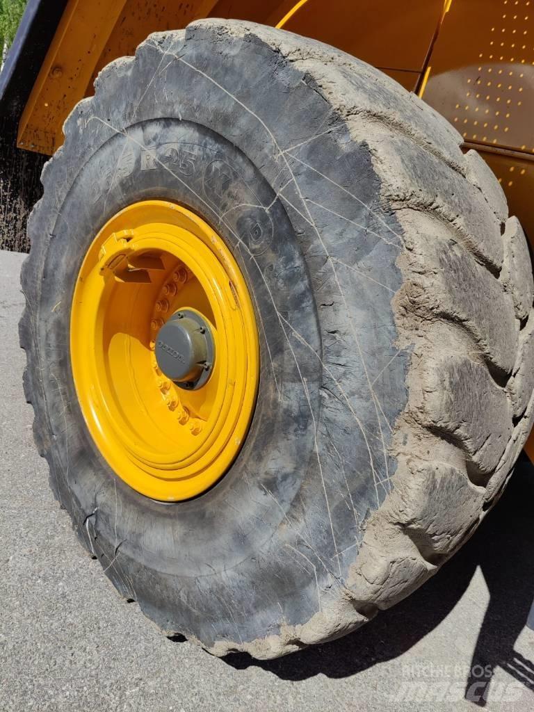 Volvo L 180 E Φορτωτές με λάστιχα (Τροχοφόροι)