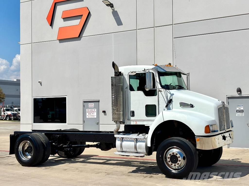 Kenworth T 300 Τράκτορες