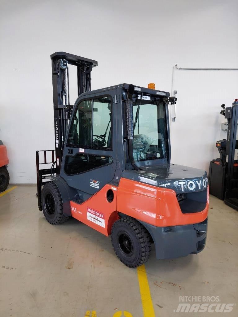 Toyota 52-8 FDJF 35 Πετρελαιοκίνητα Κλαρκ