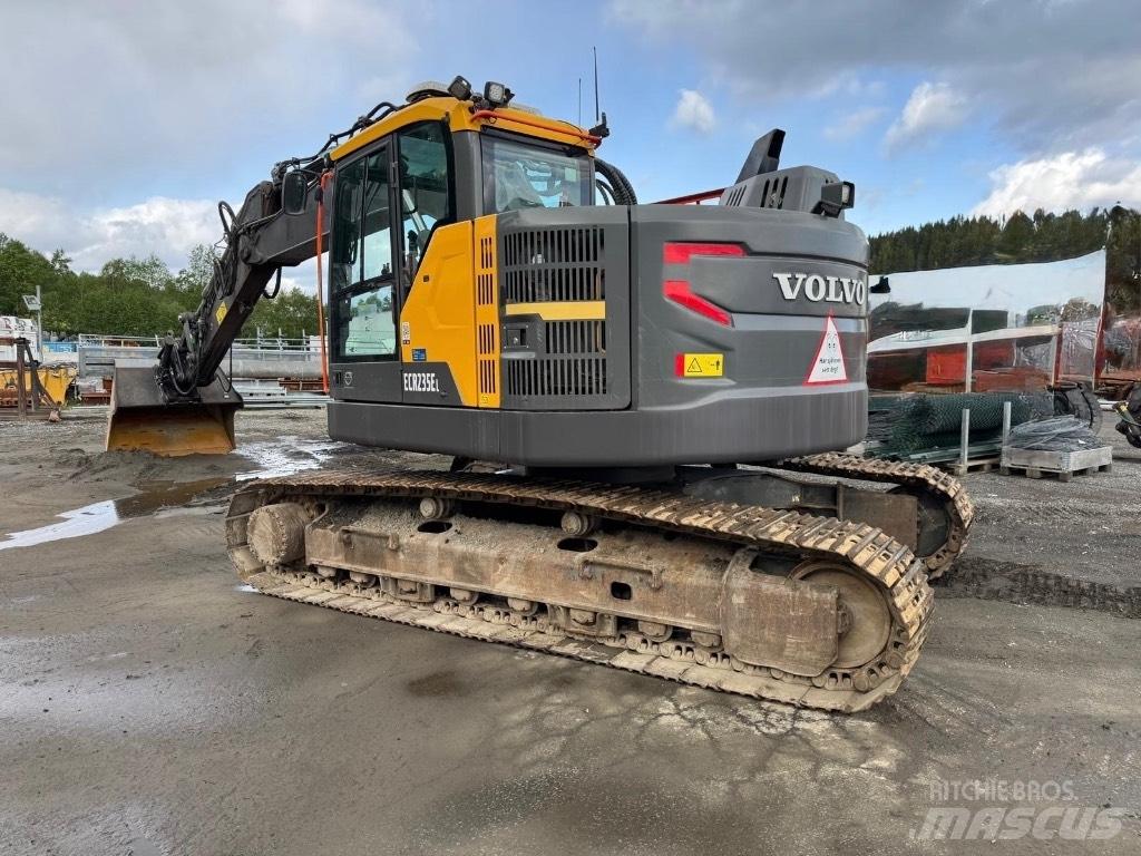 Volvo ECR 235 E Εκσκαφείς με ερπύστριες