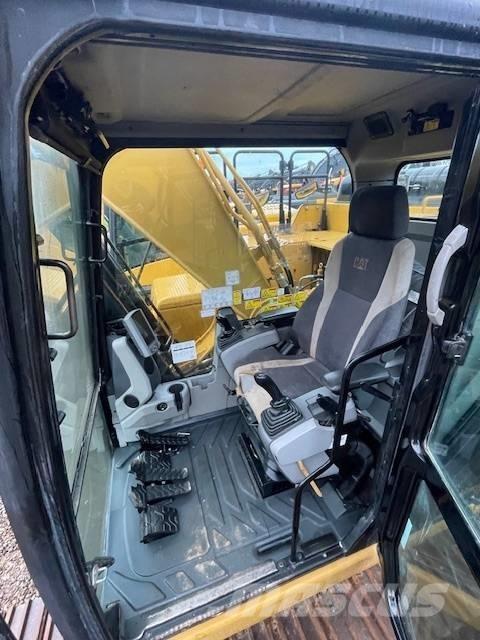 CAT 330FL Εκσκαφείς με ερπύστριες