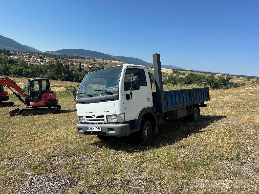 Nissan CABSTAR 35.13 Εναέριες πλατφόρμες τοποθετημένες σε ρυμούλκα