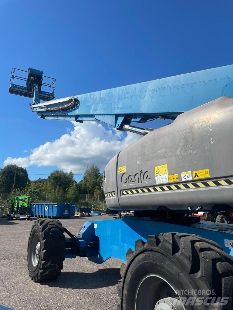 Genie S 125 Ανυψωτήρες με αρθρωτό βραχίονα