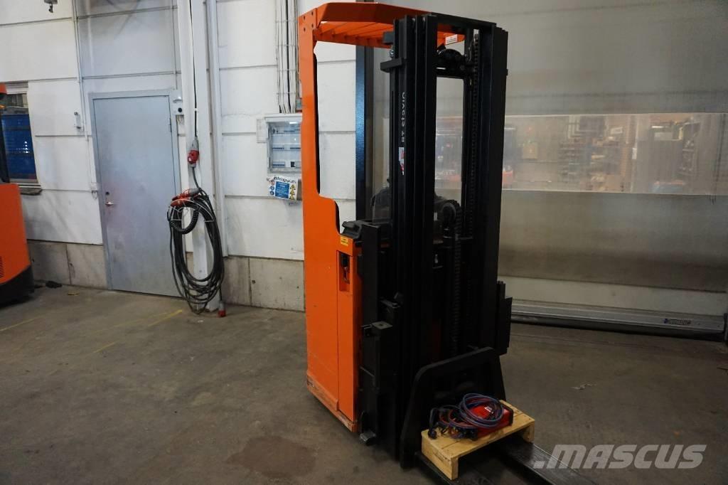 Toyota SSE135L Ηλεκτρικά παλετοφόρα με ιστό