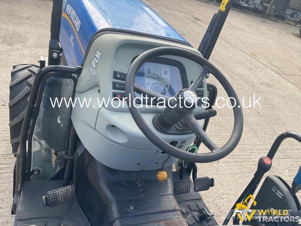 New Holland T 4.65 V Τρακτέρ