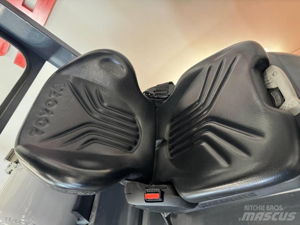 Toyota 10846 - 8FGF18 Περονοφόρα ανυψωτικά κλαρκ με φυσικό αέριο LPG